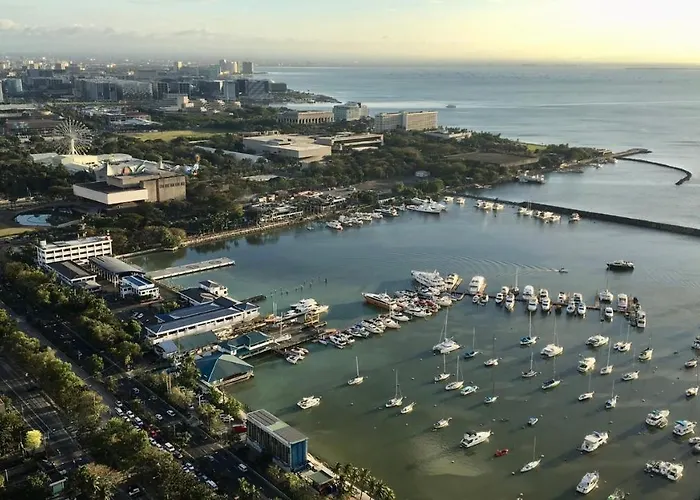 Admiral Baysuites Hotel